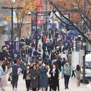 Con phố Myeongdong ở Hàn Quốc ‘phục sinh’